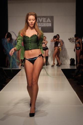 27 Samra M.