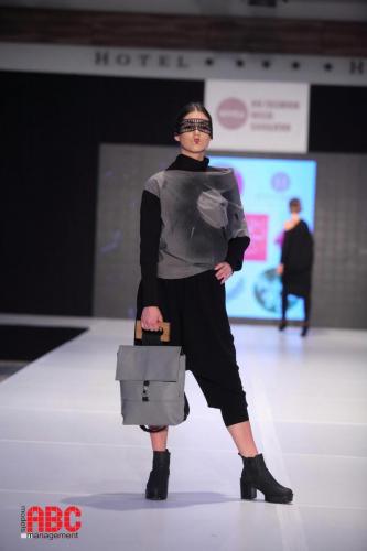 41 BH FW SA POPPY BAGS